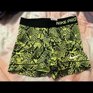 Nike Pros *like new*